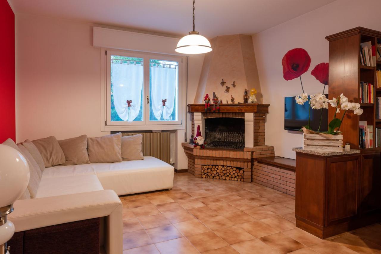 Al Casale B&B Casalserugo Eksteriør billede