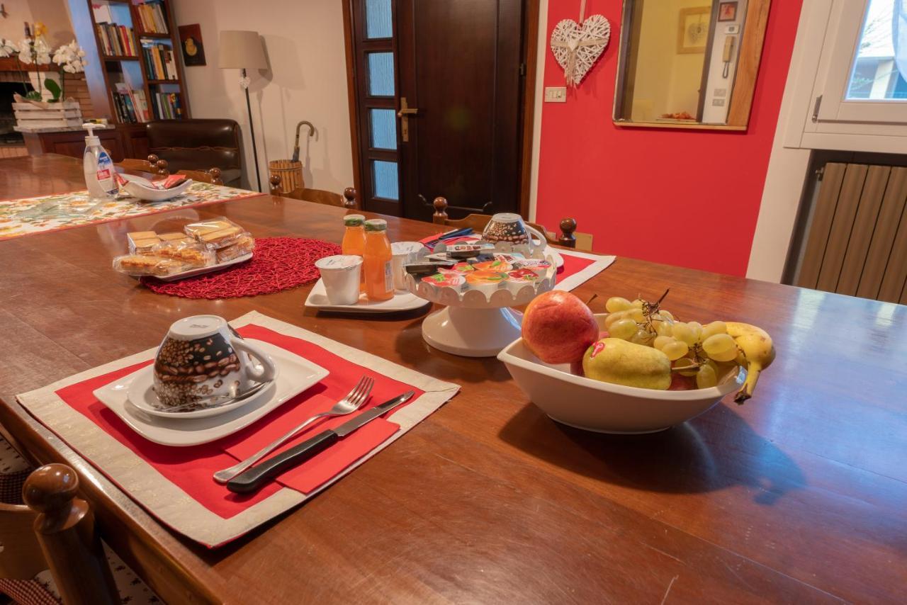 Al Casale B&B Casalserugo Eksteriør billede