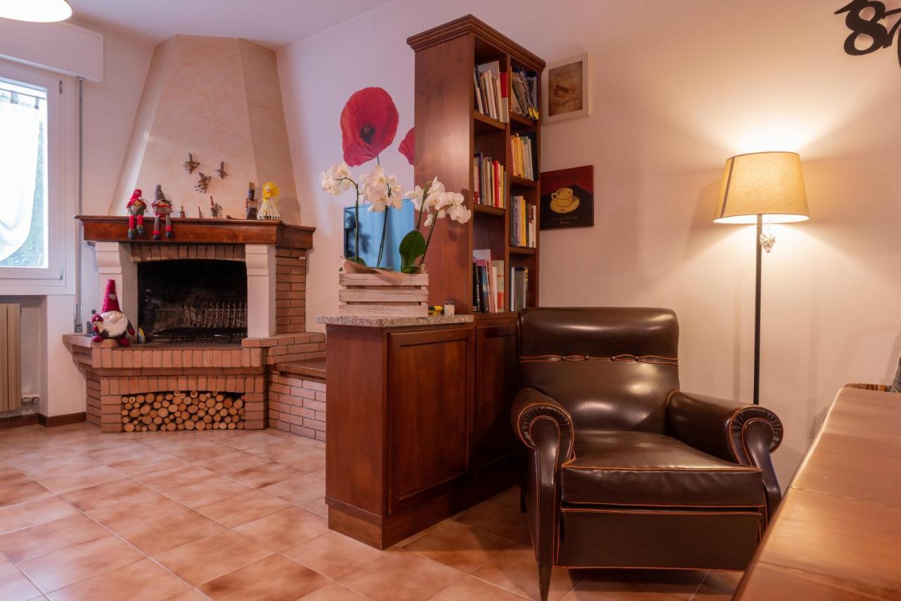 Al Casale B&B Casalserugo Eksteriør billede